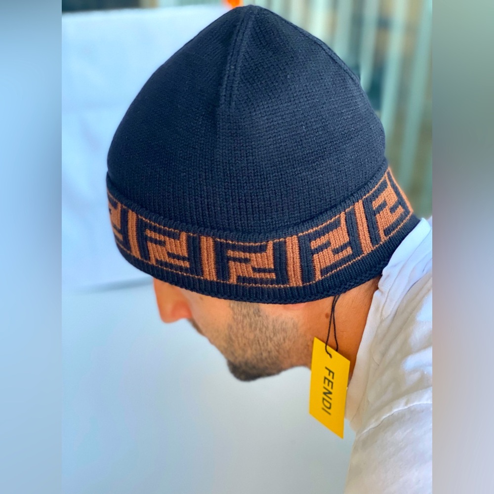 NWT Fendi Black & Brown Beanie